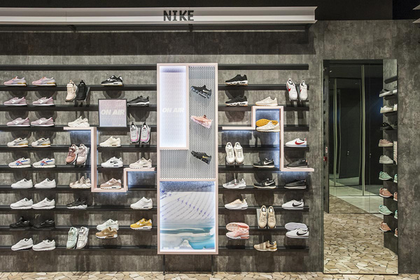 CISALFA-FOOTWEAR-WALL-RETAIL-DESIGN