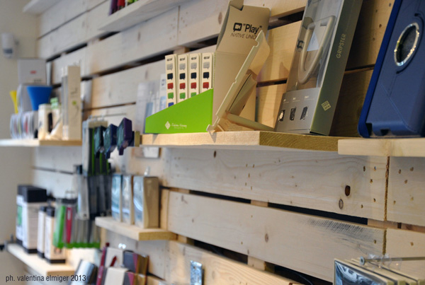 MELAGGIUSTI-RETAIL-DESIGN-ASSI-LEGNO