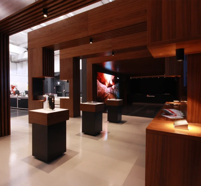 Amada showroom tecnologico wtc