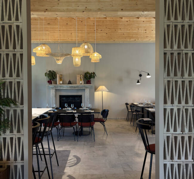 Custom semicircular bar green tiles restaurant design countryside Italy VANDA